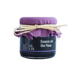 L’ESSENZA DI MODENA CON UVA PASSA E’ UN CONDIMENTO CREATO DA ACETAIA ODDOLINI ARTIGIANALMENTE. ALL’ INTERNO DEL VASETTO VI E’ LA NOSTRA ESSENZA DI MODENA E UVA PASSA.